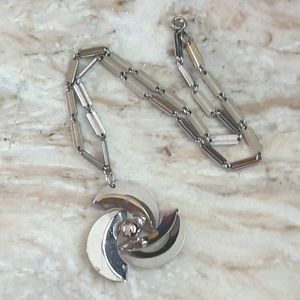 Vintage 70s Pinwheel Pendant Necklace